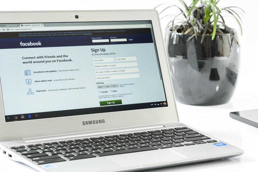 facebook social media management