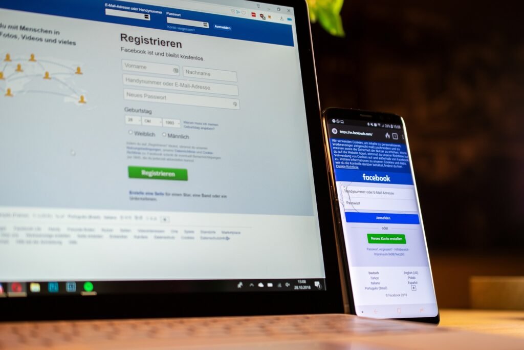 Facebook Laptop